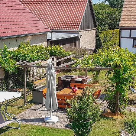 Stunning In Neu Zauche Ot Caminche With Wifi Holiday home