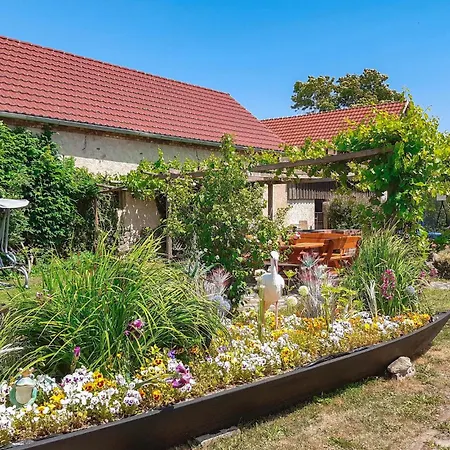 Superbe Maison à Neu Zauche Ot Caminche Avec Wi-fi Hébergement de vacances